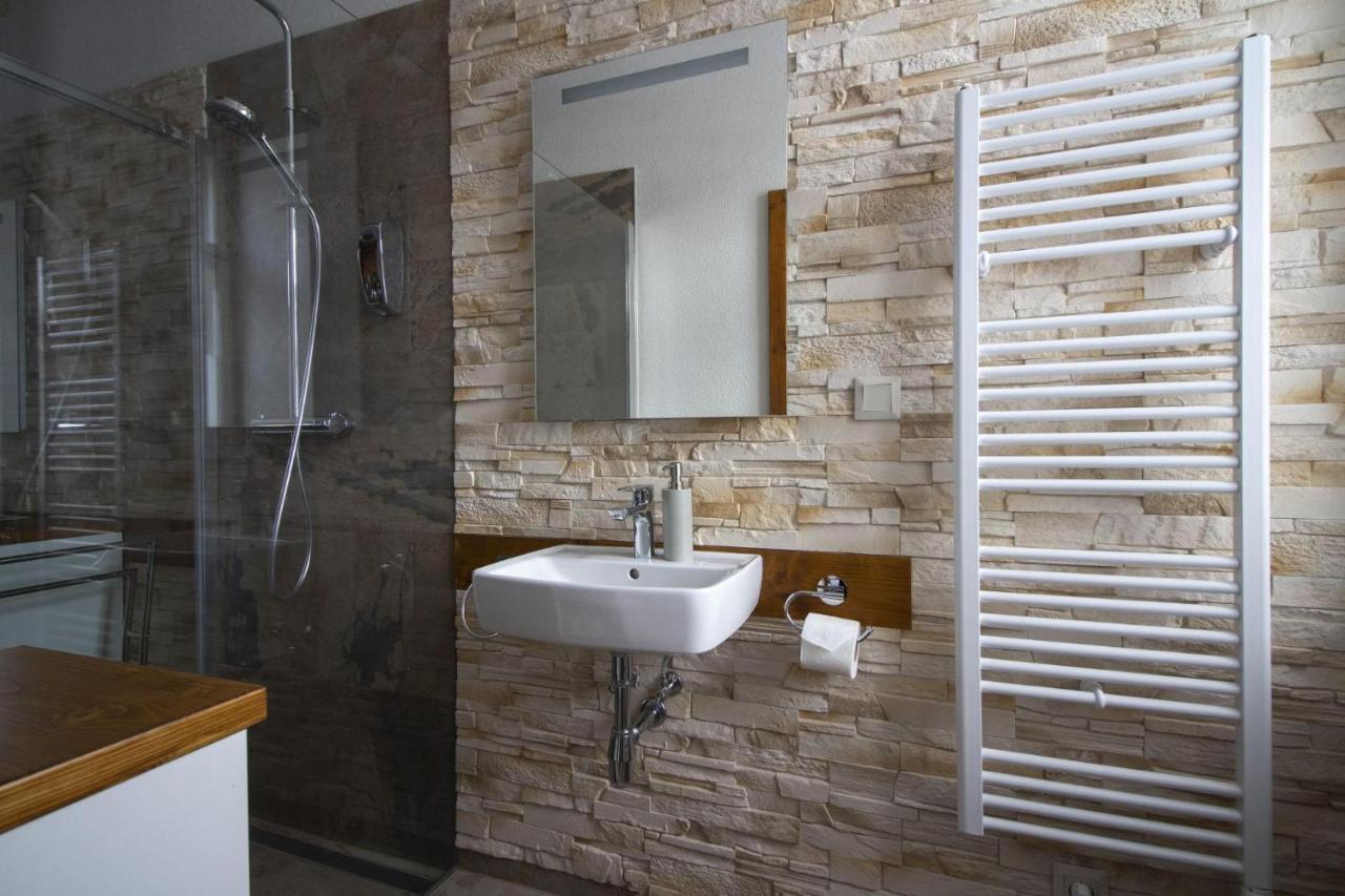 Apartman Srnka S Vyhladom Na Vysoké Tatry Dış mekan fotoğraf