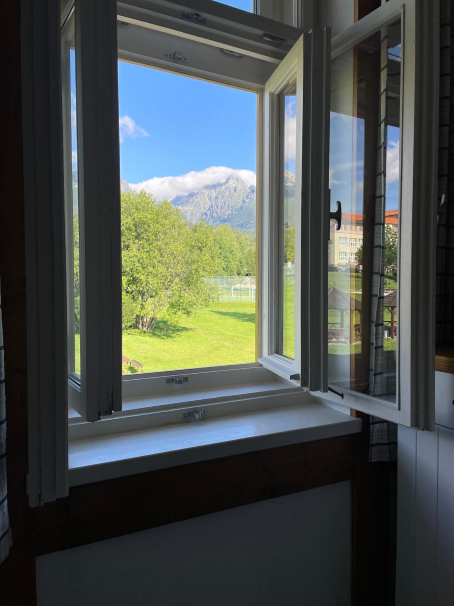 Apartman Srnka S Vyhladom Na Vysoké Tatry Dış mekan fotoğraf